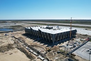 Construction dynamics of the Novy Urengoy Airport`s Terminal in May