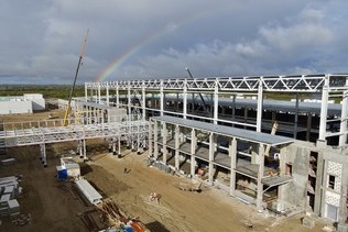 LMS erected more than 3.5 thousand tons of metal frame in Chernyakhovsk