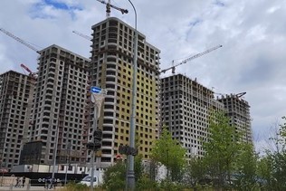 Dynamics of construction of the fifth quarter of the residential complex «Ostrov» in July