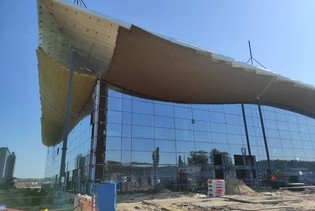 Glazing of the Airport Voronezh terminal is nearing completion