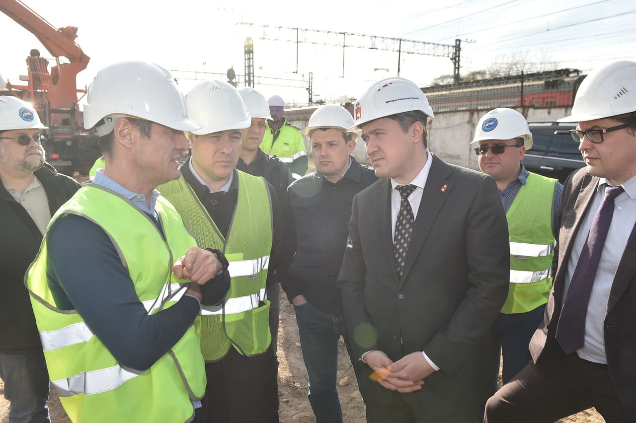 Губернатор Пермского края посетил стройплощадку Галереи-photo-5
