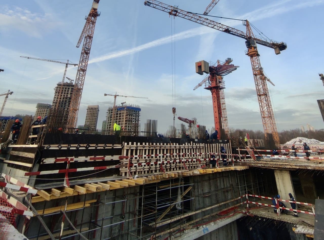 Construction dynamics of the Ostrov Residential Complex in Moscow in November-photo-1